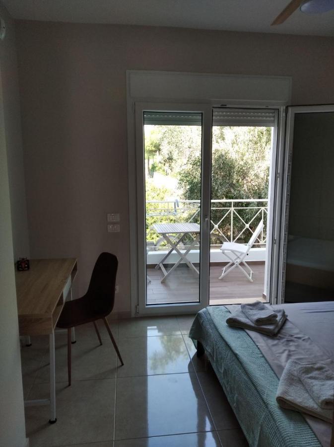 Cozy Villa Vita Lagonisi Kalivia Thorikou Zewnętrze zdjęcie